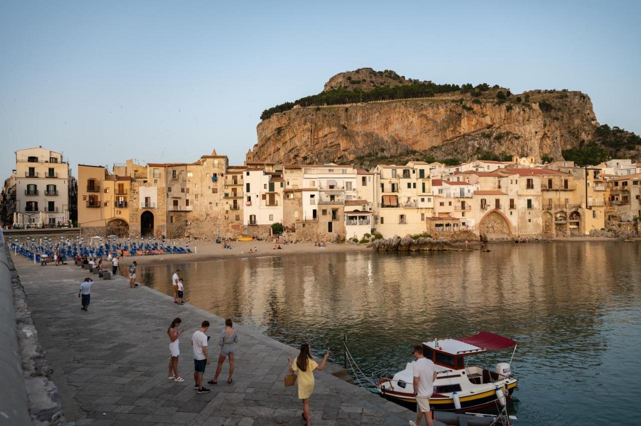 Casa Vacanze Tramonto Alla Marina Apartment Cefalu Exterior photo