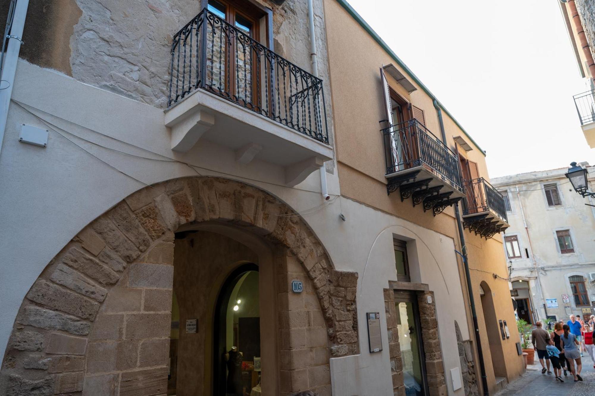 Casa Vacanze Tramonto Alla Marina Apartment Cefalu Exterior photo