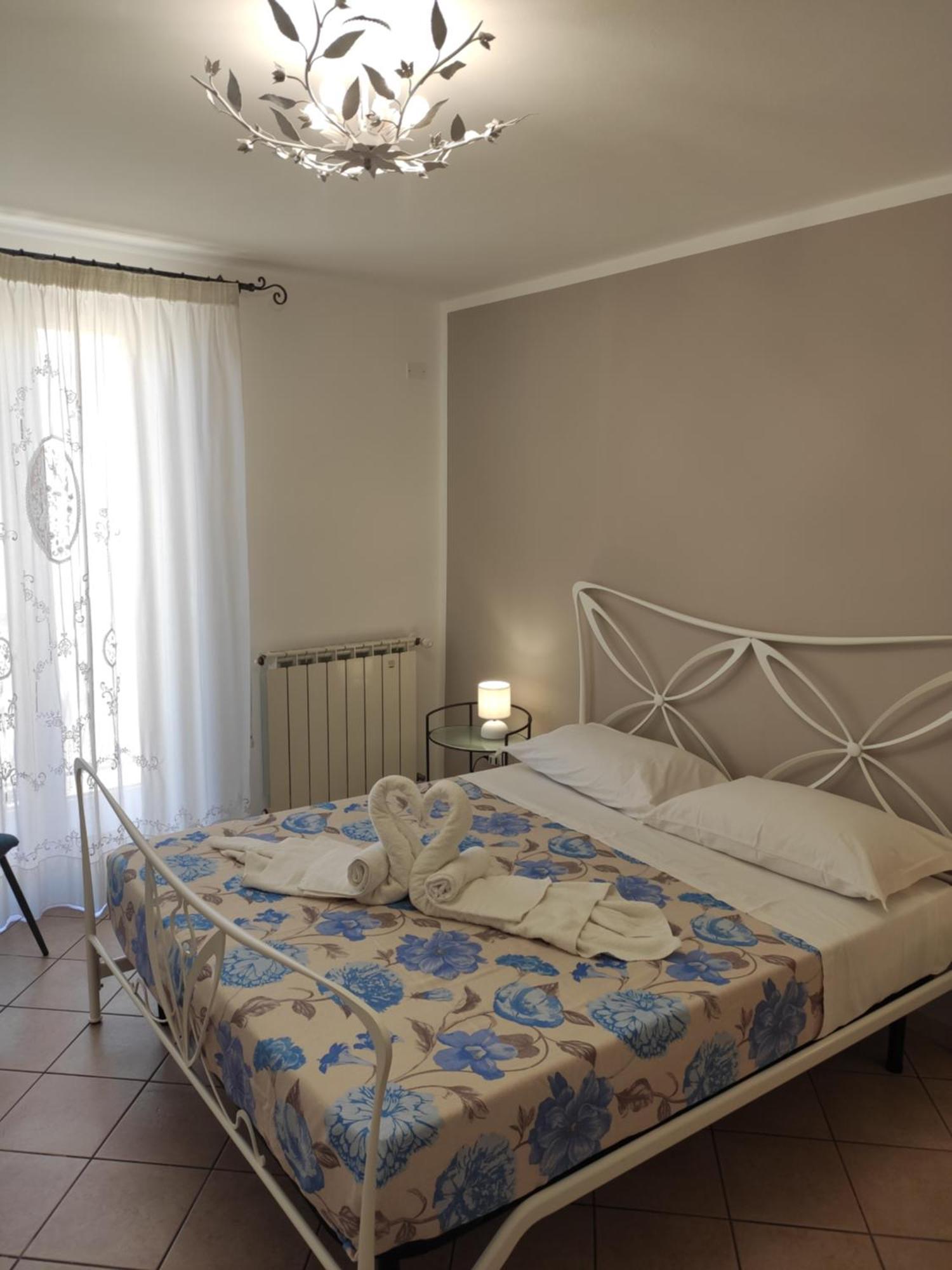 Casa Vacanze Tramonto Alla Marina Cefalu Exterior photo